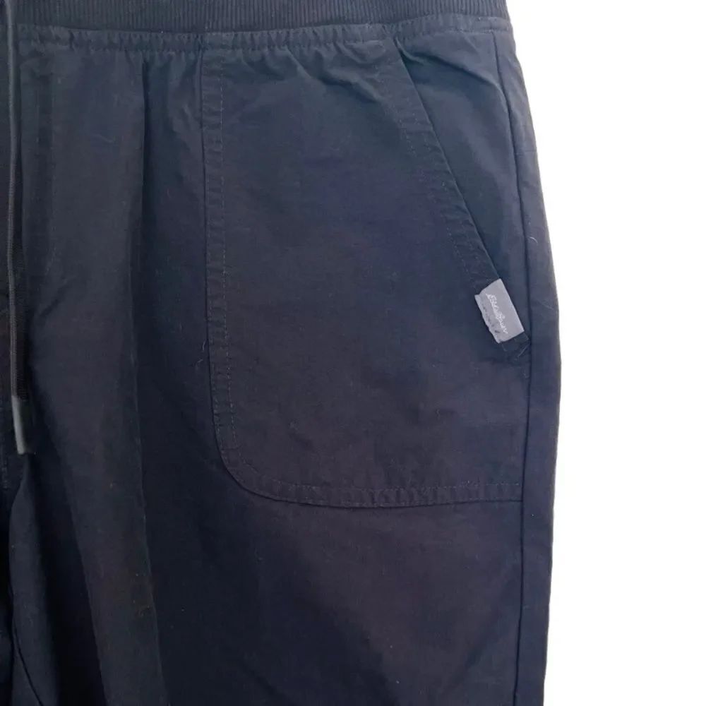 Eddie Bauer Black Outdoor Side pocket Capri Pant , elastic waistband Size M - Picture 6 of 7